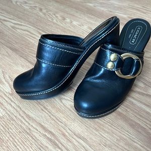 COACH Mules Heel very wobbly, needs repairing